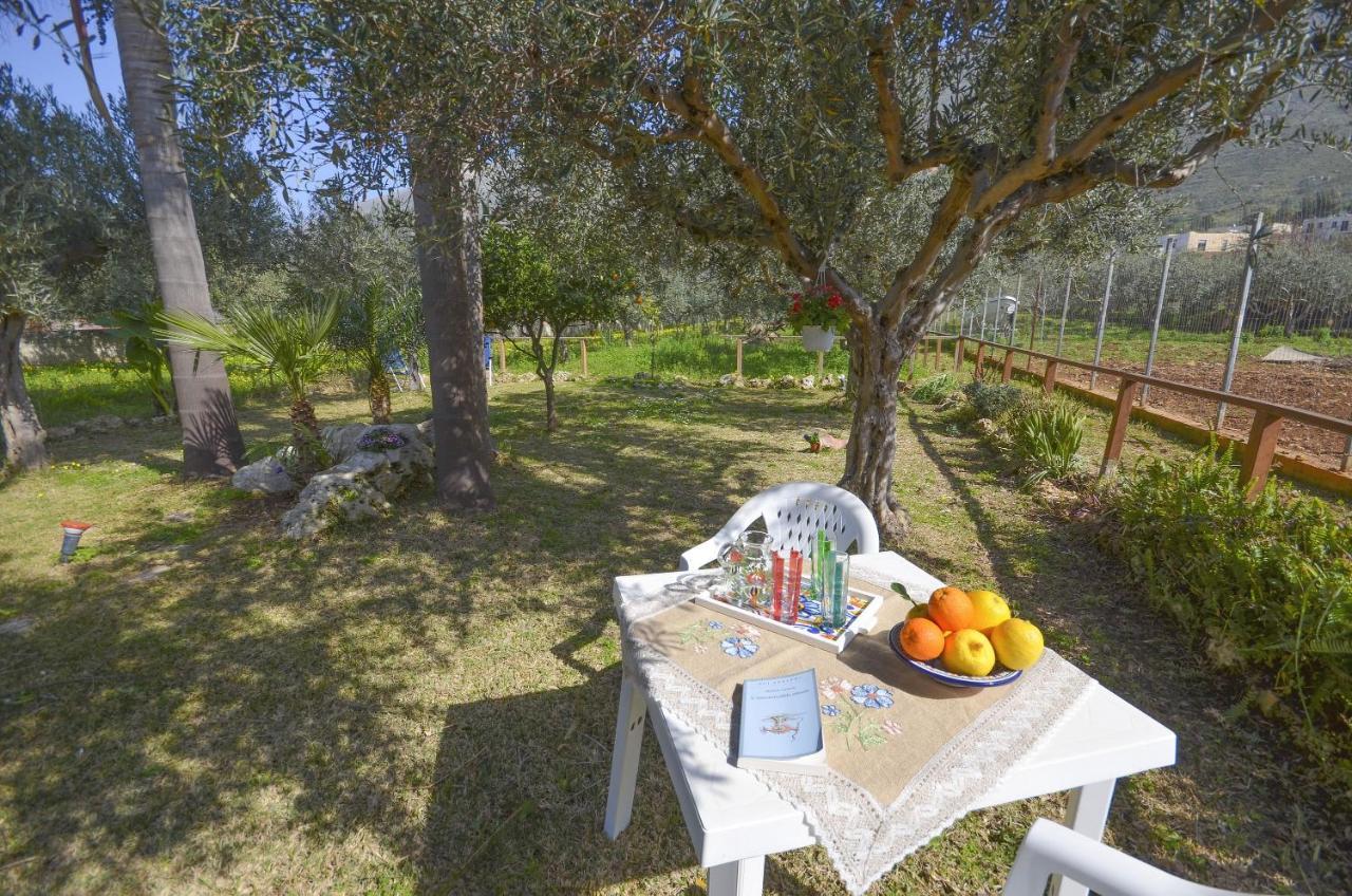 Cascina Degli Ulivi Bed & Breakfast Castelluzzo Luaran gambar